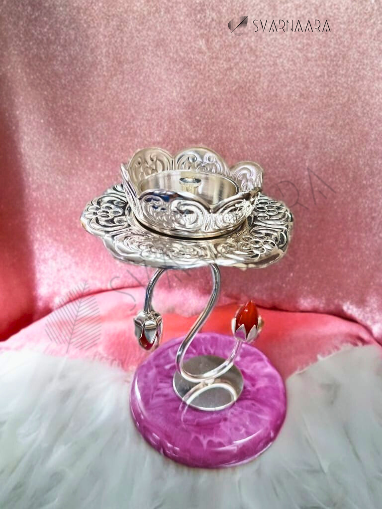 Round Jyot With Red Lotus